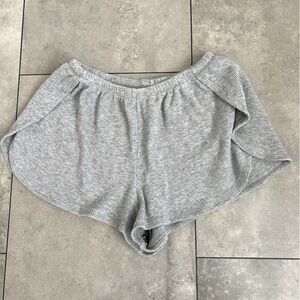 Madewell gray waffle knit dolphin cut short shorts XS